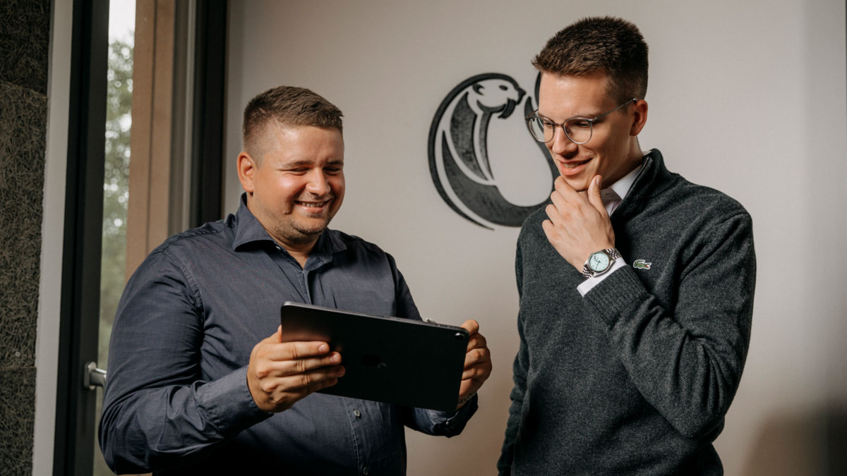Fabian Zamzau und Michael Polit von der Otter Consult GmbH